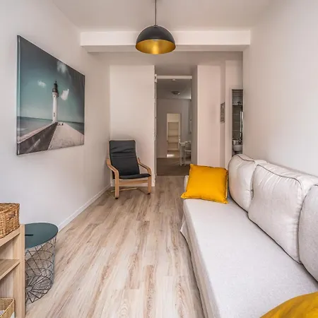 Le Trauquet ~ Cite Medievale ~ Arrivee Autonome